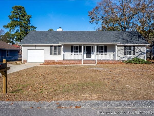 6955 Calamar Drive, Fayetteville, NC 28314