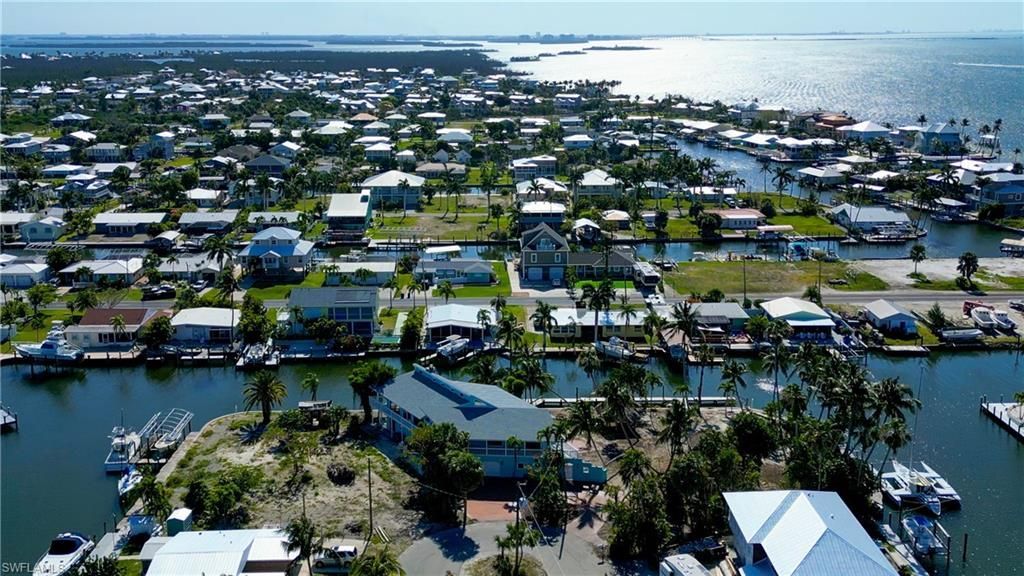 3544 Emerald Ave , Saint James City, FL 33956 Photo