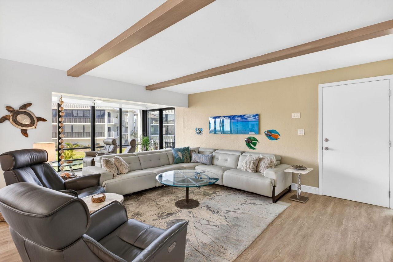 1341 Middle Gulf Dr, Unit 2A, Sanibel, FL 33957 Photo