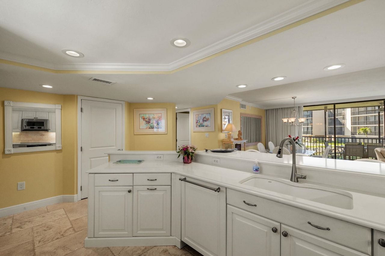 1401 Middle Gulf Dr, Unit T-204, Sanibel, FL 33957 Photo