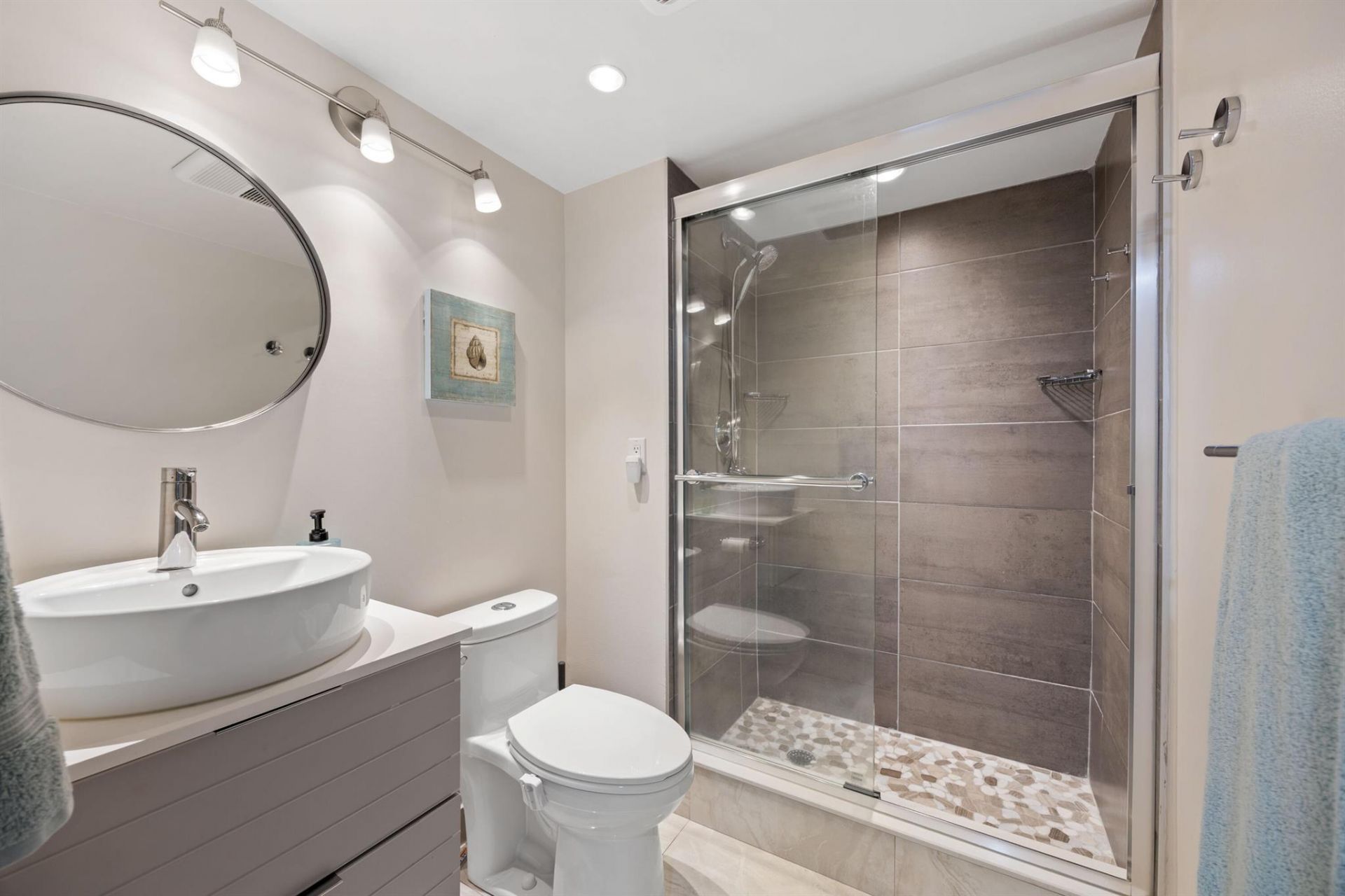 5659 Fairway Park Drive, Unit 203, Boynton Beach, FL 33437 Photo