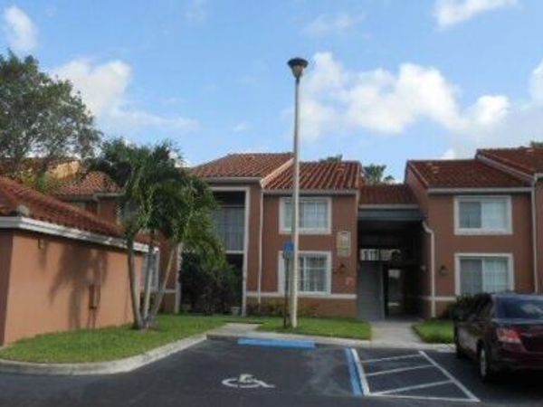 7880 Sonoma Springs Circle, Unit 203, Lake Worth, FL 33463