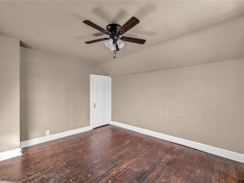 14410 Darwin Avenue, Cleveland, OH 44110 Photo 10