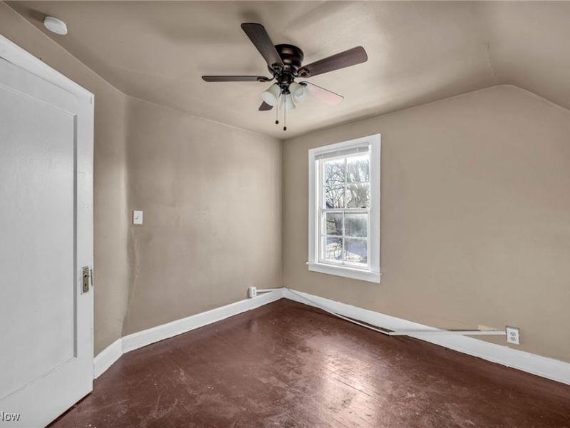 14410 Darwin Avenue, Cleveland, OH 44110 Photo 13
