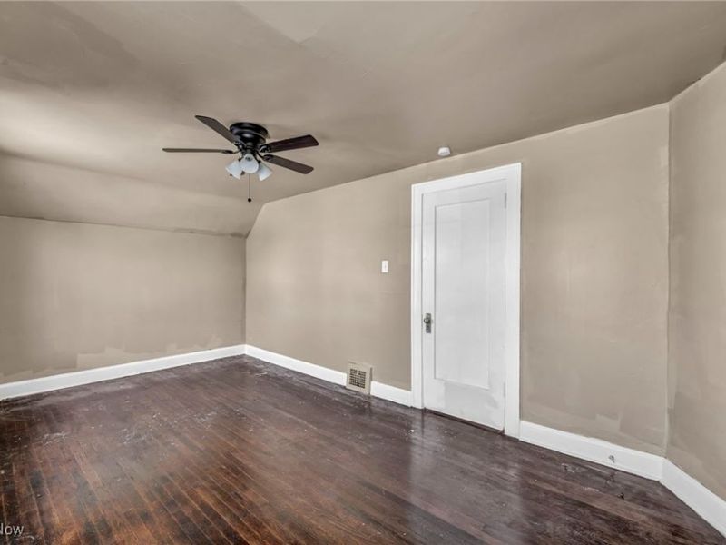 14410 Darwin Avenue, Cleveland, OH 44110 Photo 14