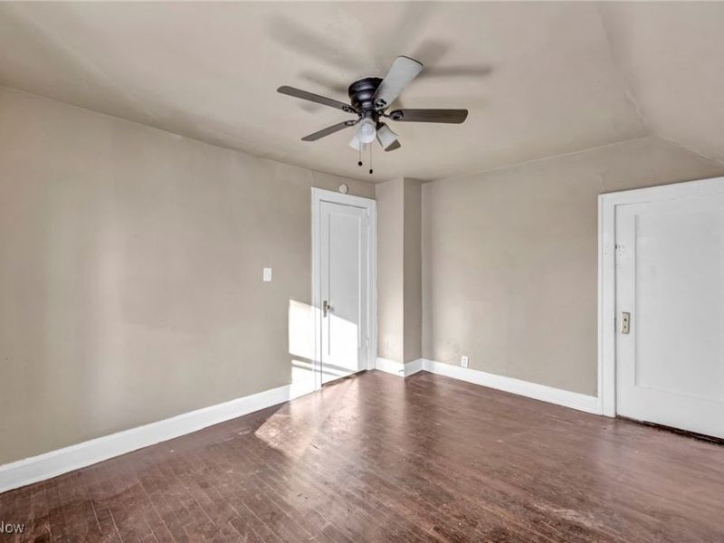14410 Darwin Avenue, Cleveland, OH 44110 Photo 19
