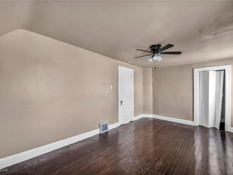 14410 Darwin Avenue, Cleveland, OH 44110 Photo 21