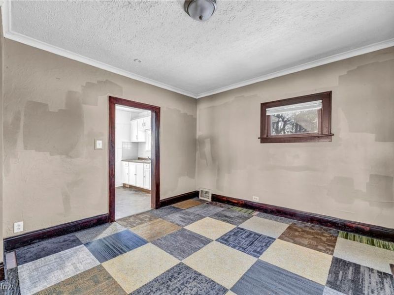 14410 Darwin Avenue, Cleveland, OH 44110 Photo 28