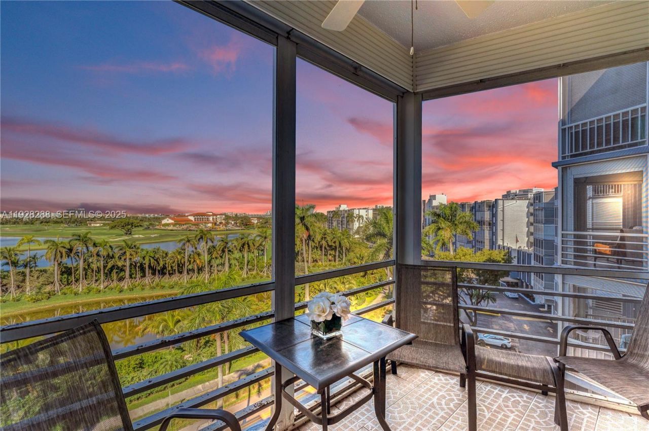 200 Diplomat Pkwy, Unit 729, Hallandale Beach, FL 33009 Photo