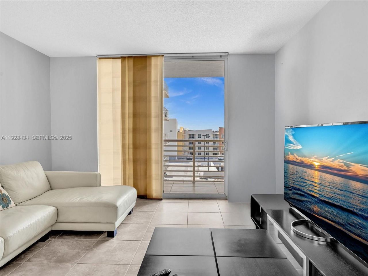 18800 NE 29th Ave, Unit 822, Aventura, FL 33180 Photo