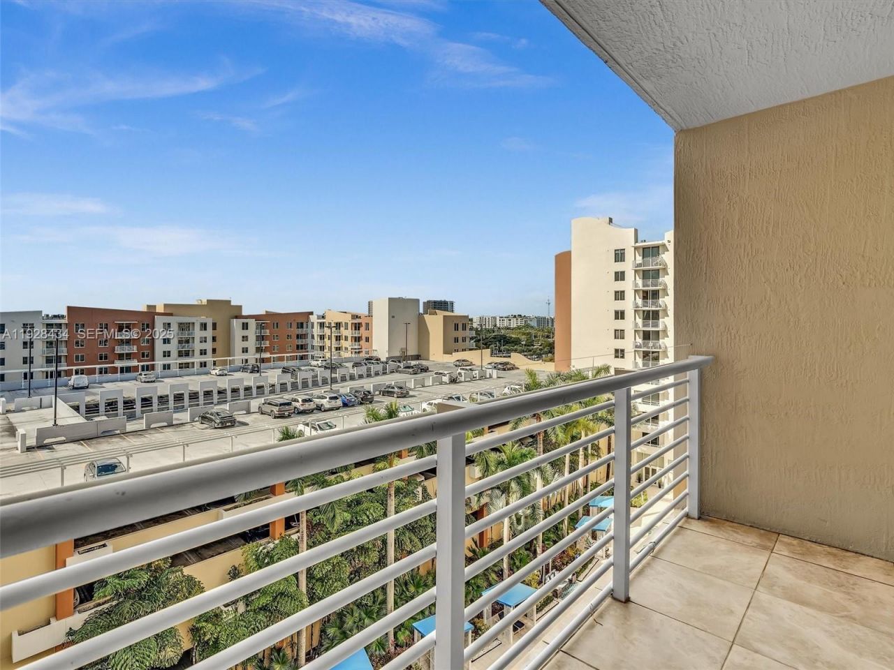 18800 NE 29th Ave, Unit 822, Aventura, FL 33180 Photo