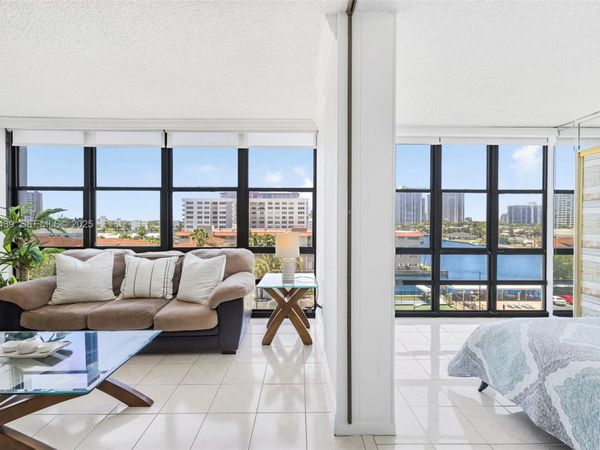 2017 S Ocean Dr, Unit 606, Hallandale Beach, FL 33009