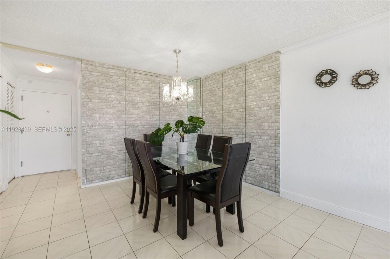 2017 S Ocean Dr, Unit 606, Hallandale Beach, FL 33009 Photo