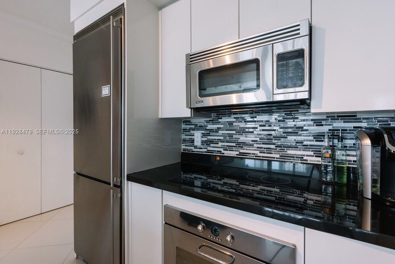 92 SW 3rd St, Unit 1512, Miami, FL 33130 Photo