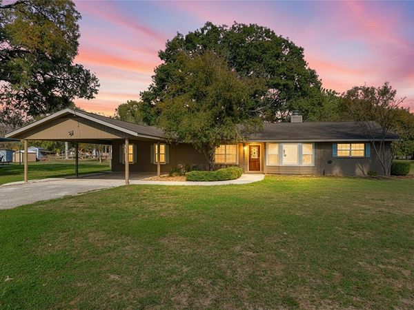 163 Lakeside DR, Seguin, TX 78155