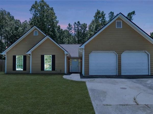 6445 Marsham Drive , Atlanta, GA 30349