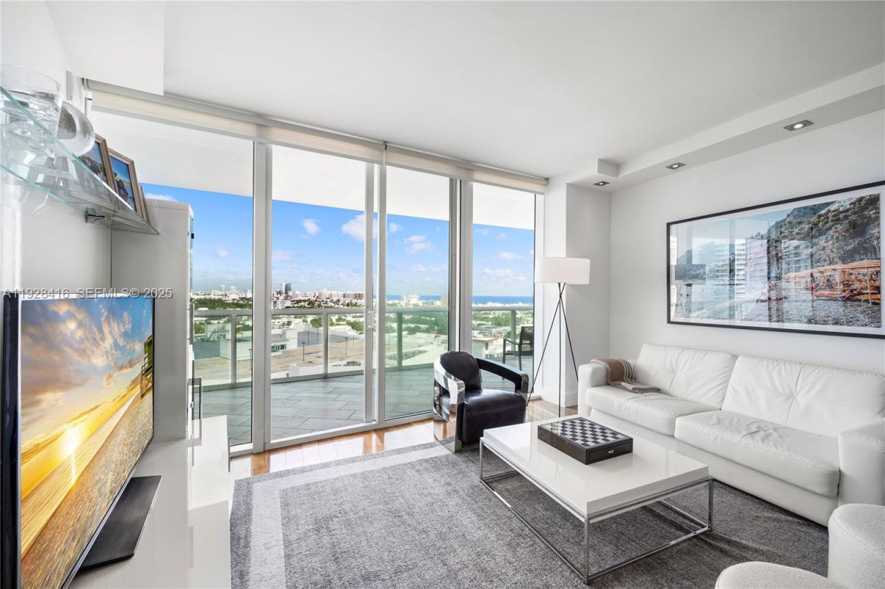 450 Alton Rd, Unit 1610, Miami Beach, FL 33139 Photo