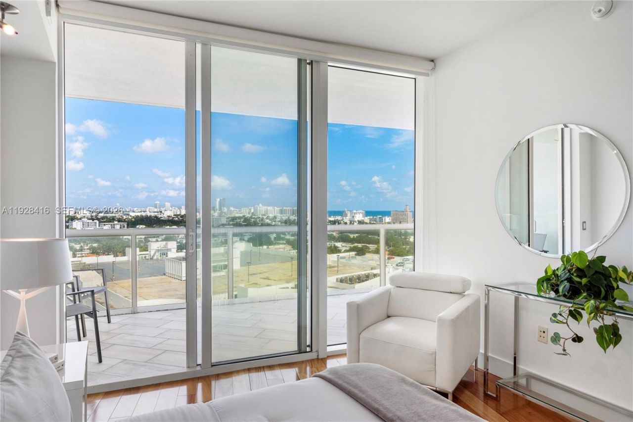 450 Alton Rd, Unit 1610, Miami Beach, FL 33139 Photo