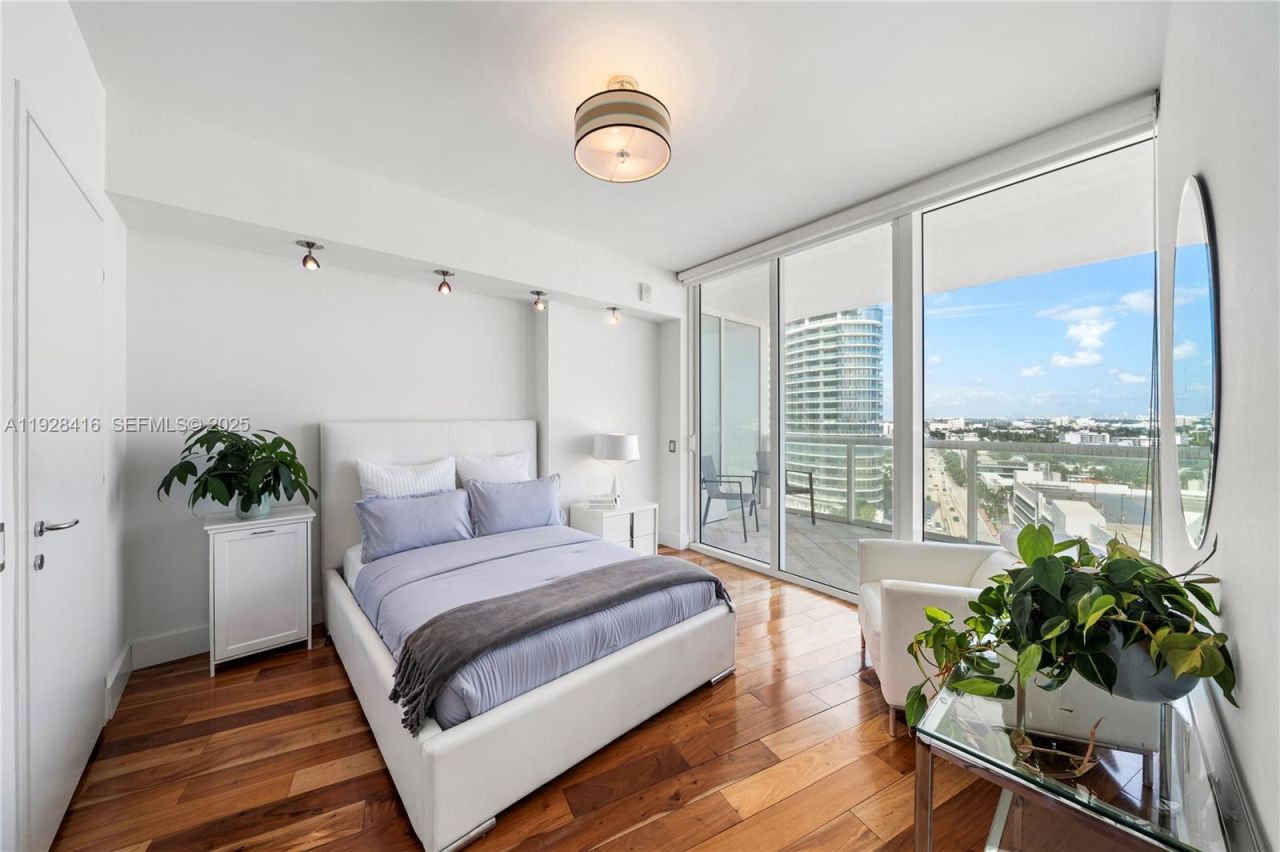 450 Alton Rd, Unit 1610, Miami Beach, FL 33139 Photo