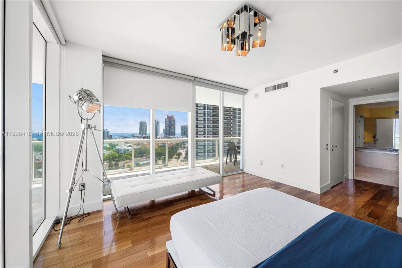 450 Alton Rd, Unit 1610, Miami Beach, FL 33139 Photo