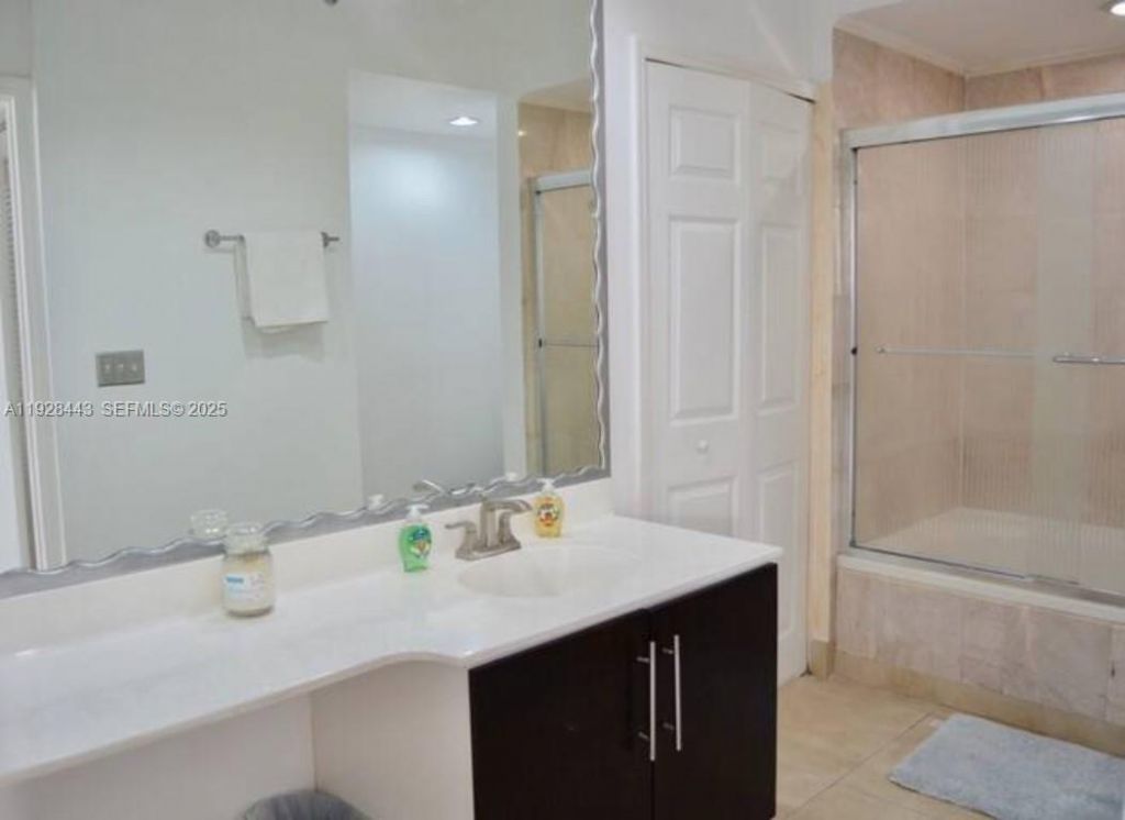 3205 NE 184th St, Unit 9302, Aventura, FL 33160 Photo