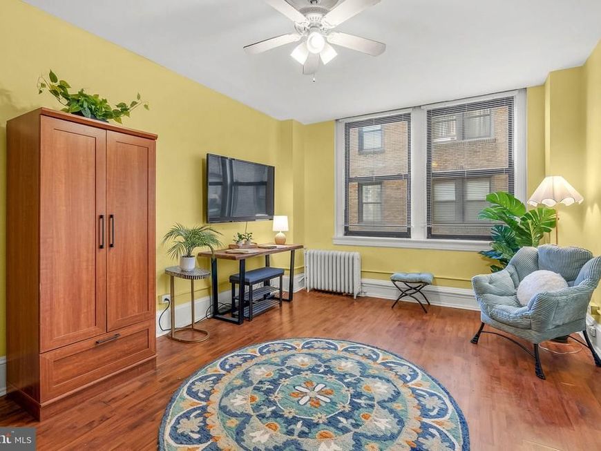 1324 Locust Street, Unit 703, Philadelphia, PA 19107 Main Photo