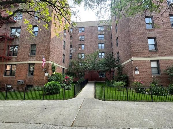 65-39 108 Street, Unit E6, Forest Hills, NY 11375