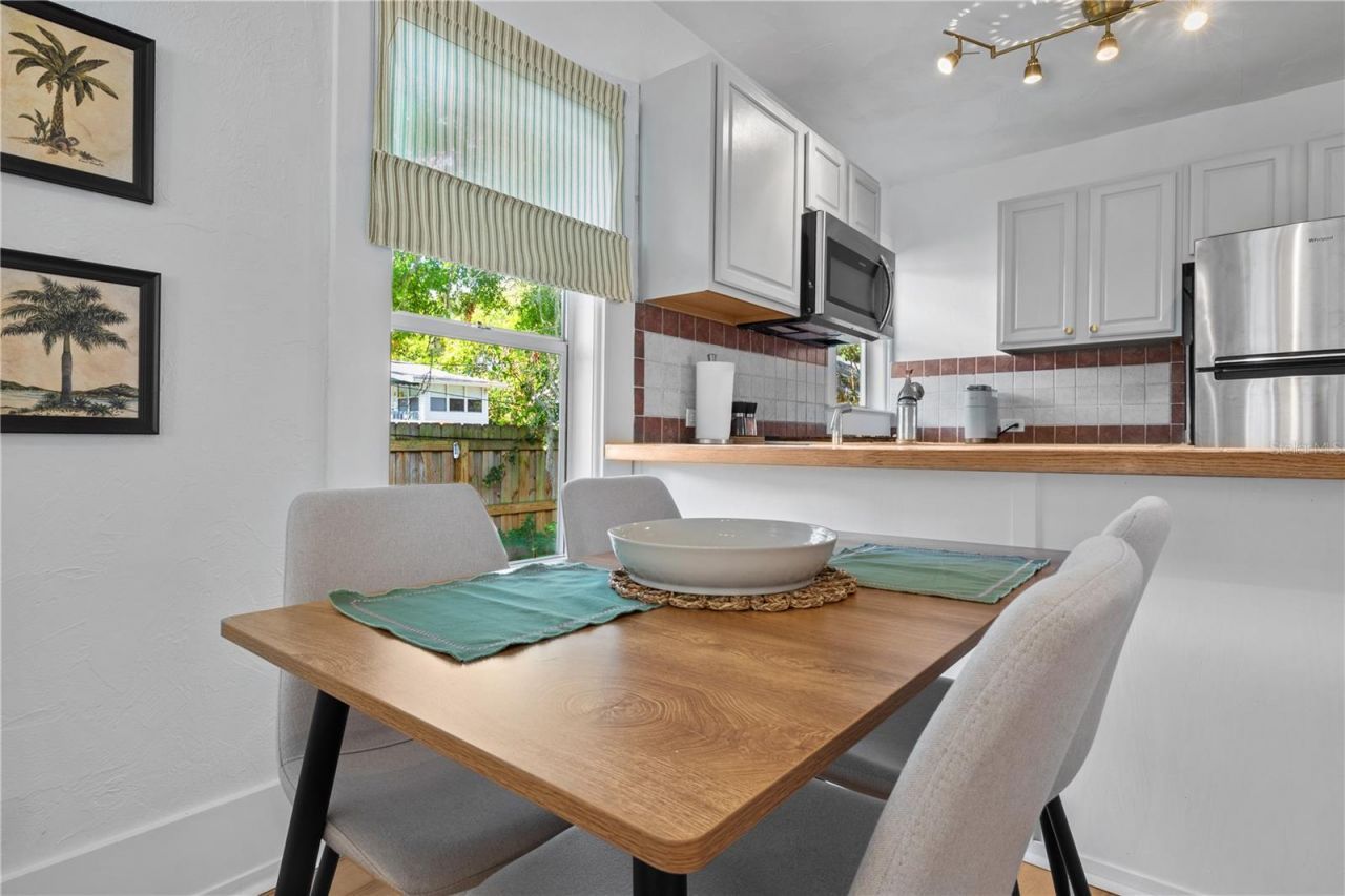 918 16th Street W, Bradenton, FL 34205 Photo