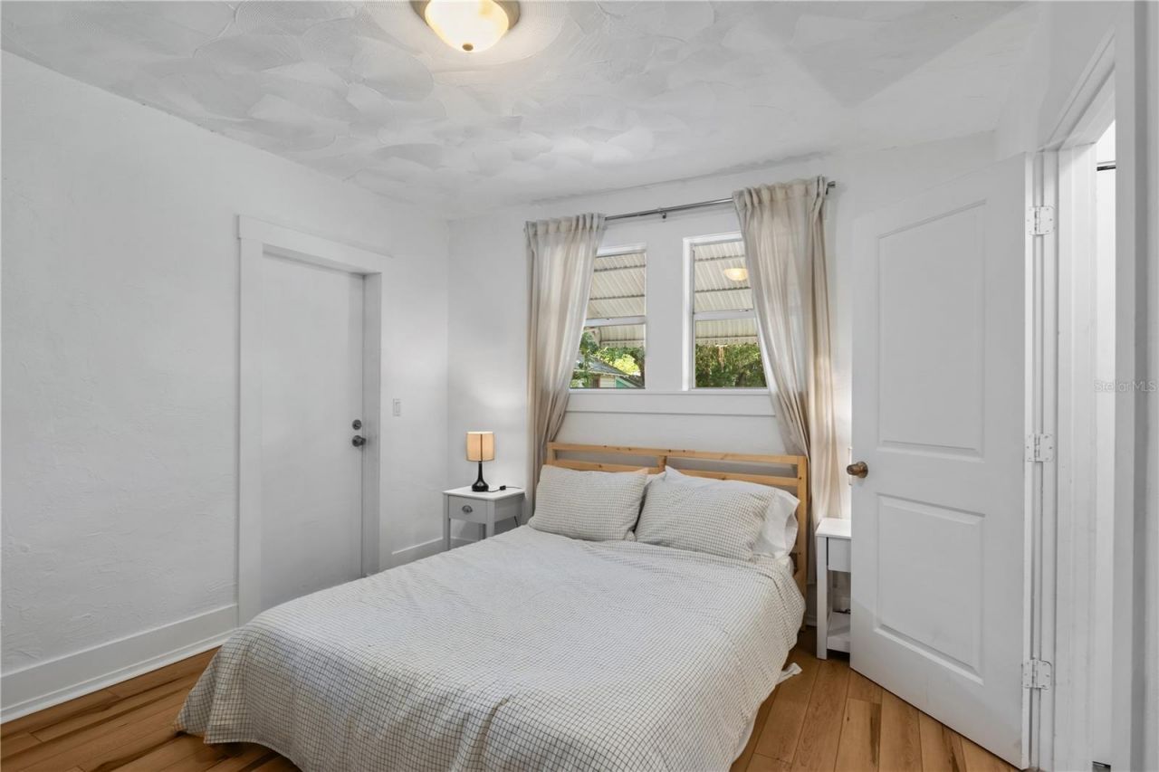 918 16th Street W, Bradenton, FL 34205 Photo