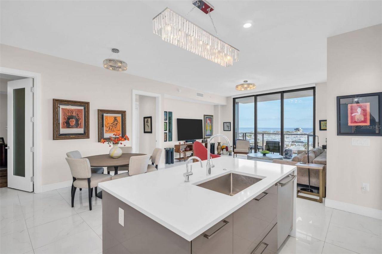 100 1st Avenue N, Unit 802, Saint Petersburg, FL 33701 Photo