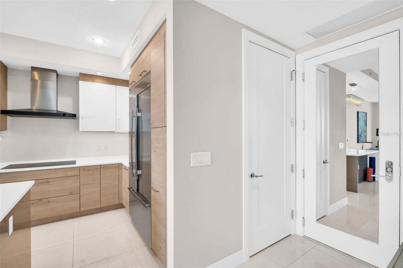 100 1st Avenue N, Unit 802, Saint Petersburg, FL 33701 Photo