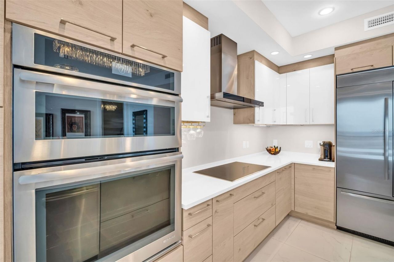 100 1st Avenue N, Unit 802, Saint Petersburg, FL 33701 Photo