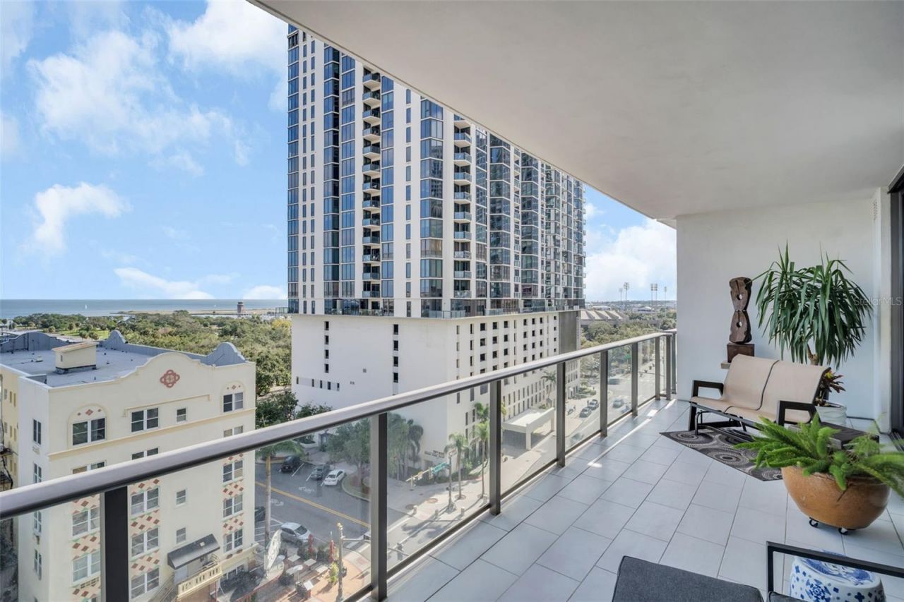 100 1st Avenue N, Unit 802, Saint Petersburg, FL 33701 Photo