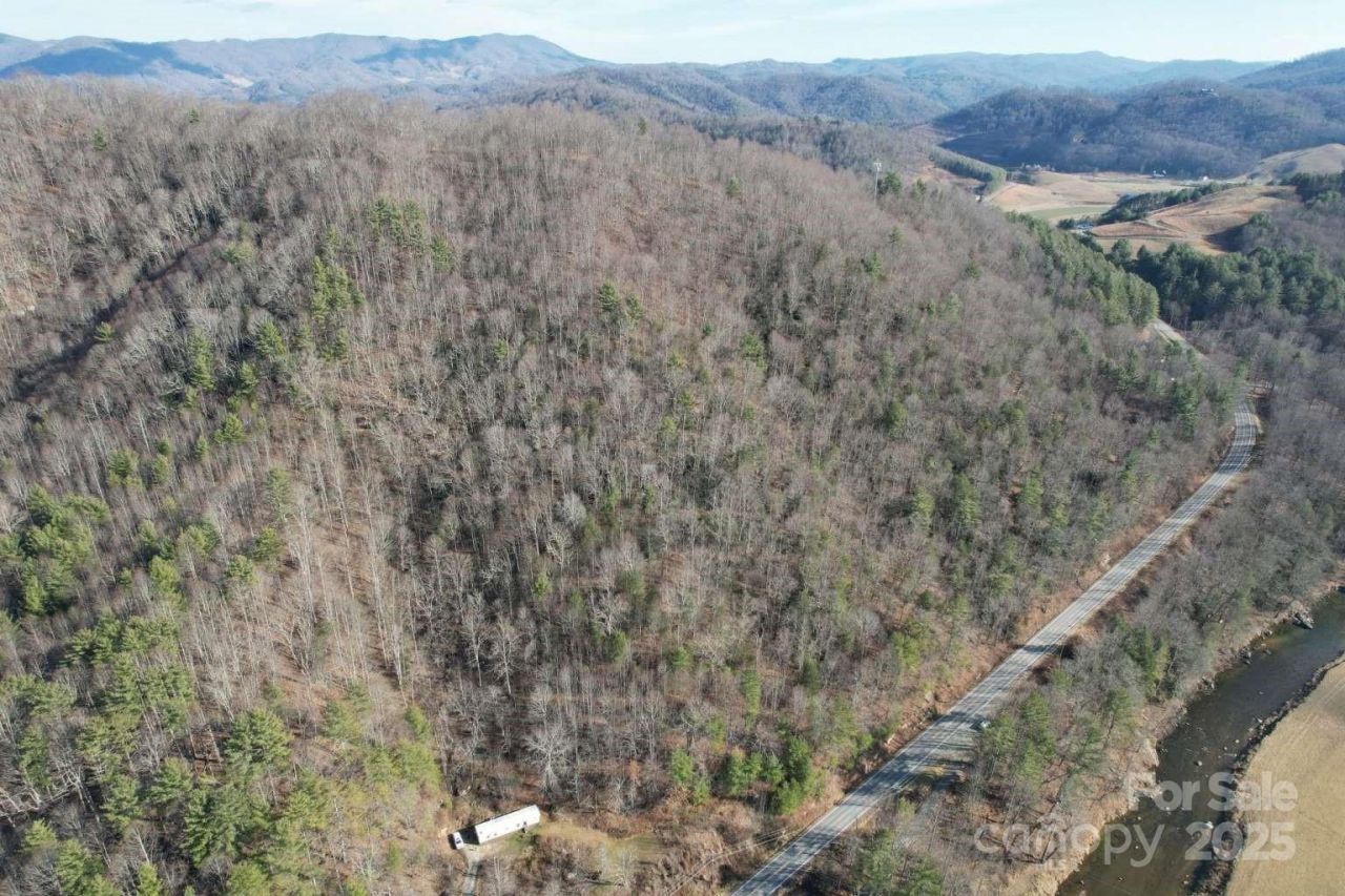 150 Mckinley Hill, Sugar Grove, NC 28679 Main Photo