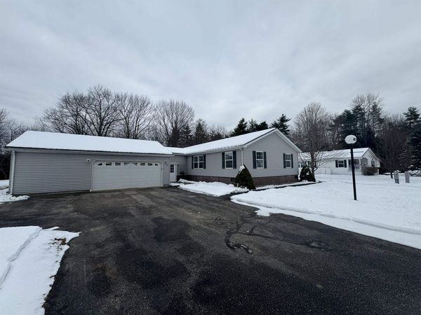 48 Sagebrush Drive, Rochester, NH 03867