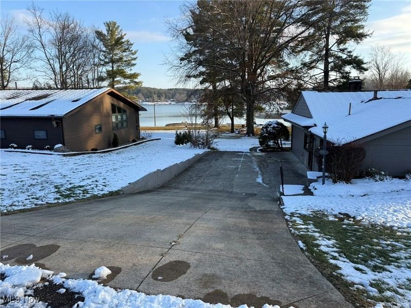 9201 N Shore Drive NE, Mineral City, OH 44656 Photo 5