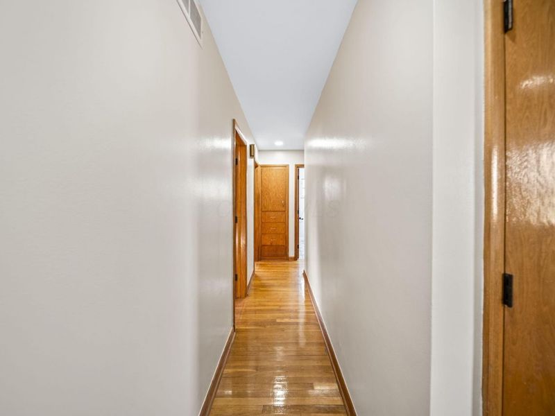 1585 Peace Place, Columbus, OH 43209 Photo 14