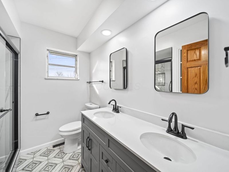 1585 Peace Place, Columbus, OH 43209 Photo 22