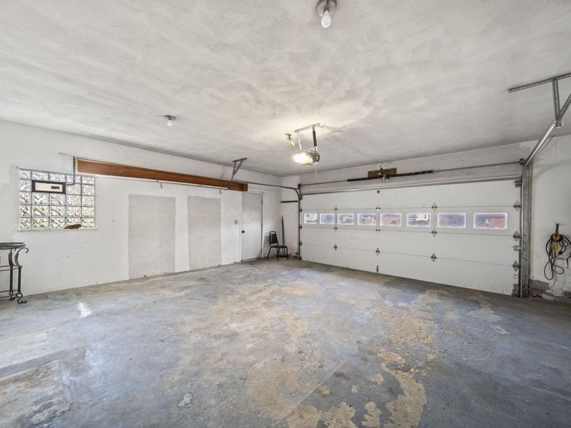 1585 Peace Place, Columbus, OH 43209 Photo 33