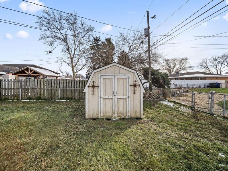 1585 Peace Place, Columbus, OH 43209 Photo 40