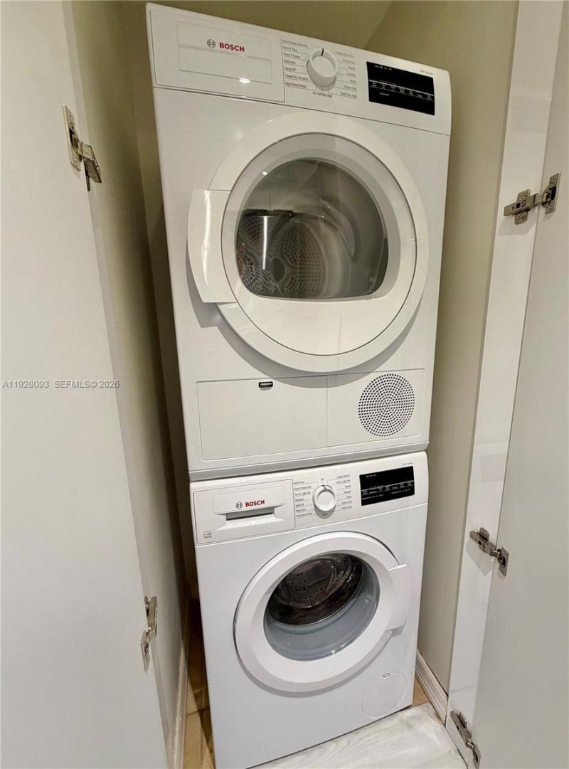 600 NE 36th St, Unit 720, Miami, FL 33137 Photo