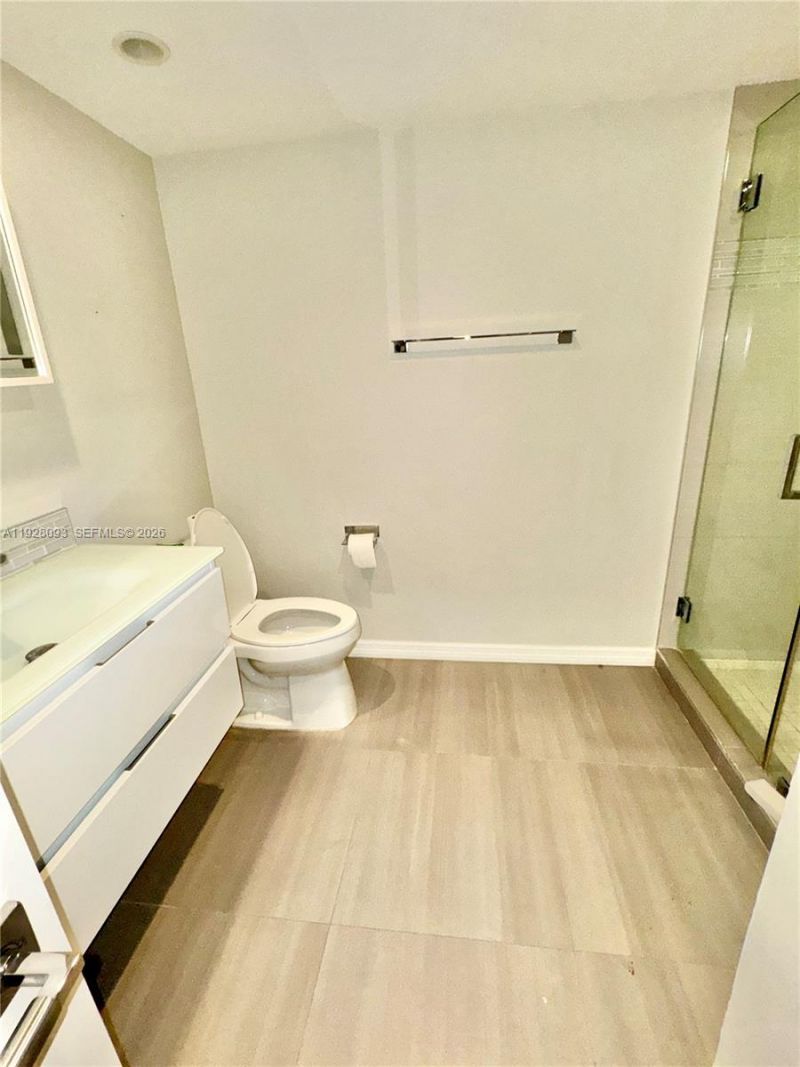 600 NE 36th St, Unit 720, Miami, FL 33137 Photo