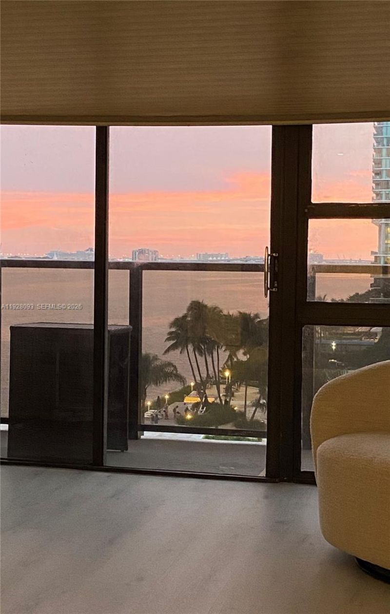 600 NE 36th St, Unit 720, Miami, FL 33137 Photo