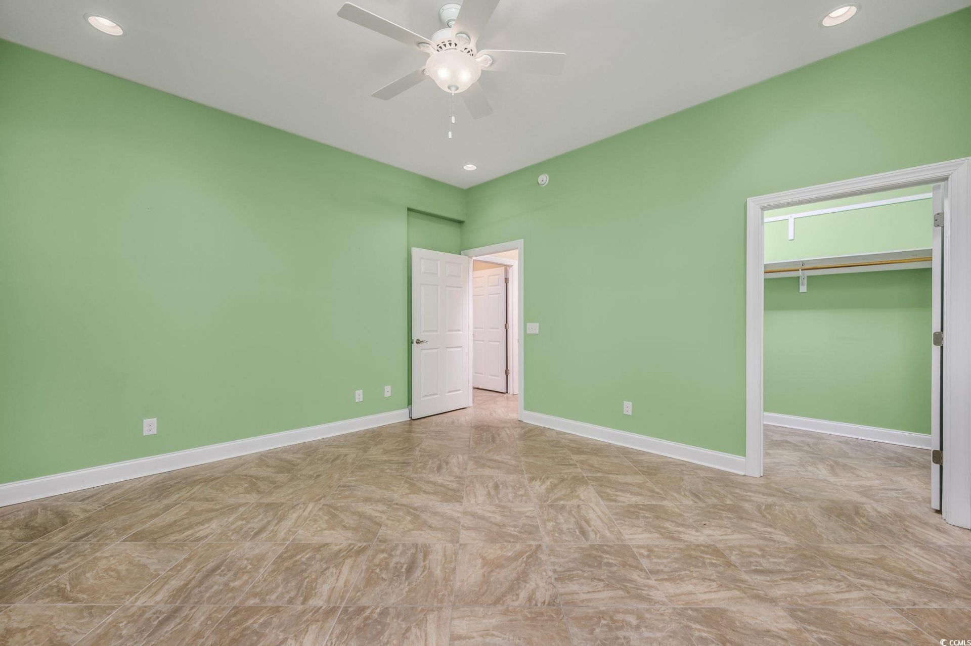 732 Ashland Ave. Photo 31