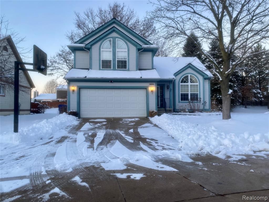 6866 Fox Lane, Waterford Township, MI 48327 Main Photo