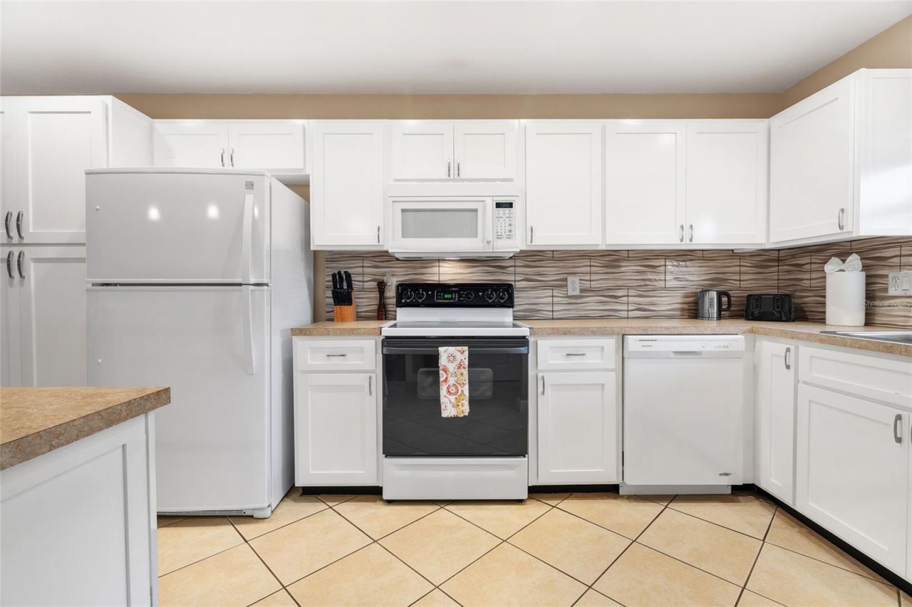 4503-4505 102nd Street W, Bradenton, FL 34210 Photo