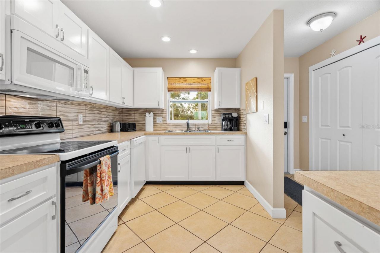 4503-4505 102nd Street W, Bradenton, FL 34210 Photo