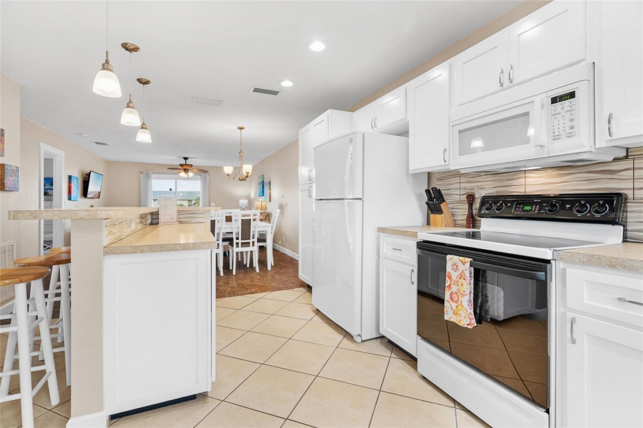 4503-4505 102nd Street W, Bradenton, FL 34210 Photo