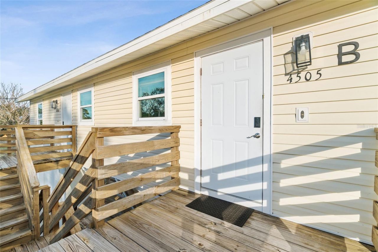 4503-4505 102nd Street W, Bradenton, FL 34210 Photo