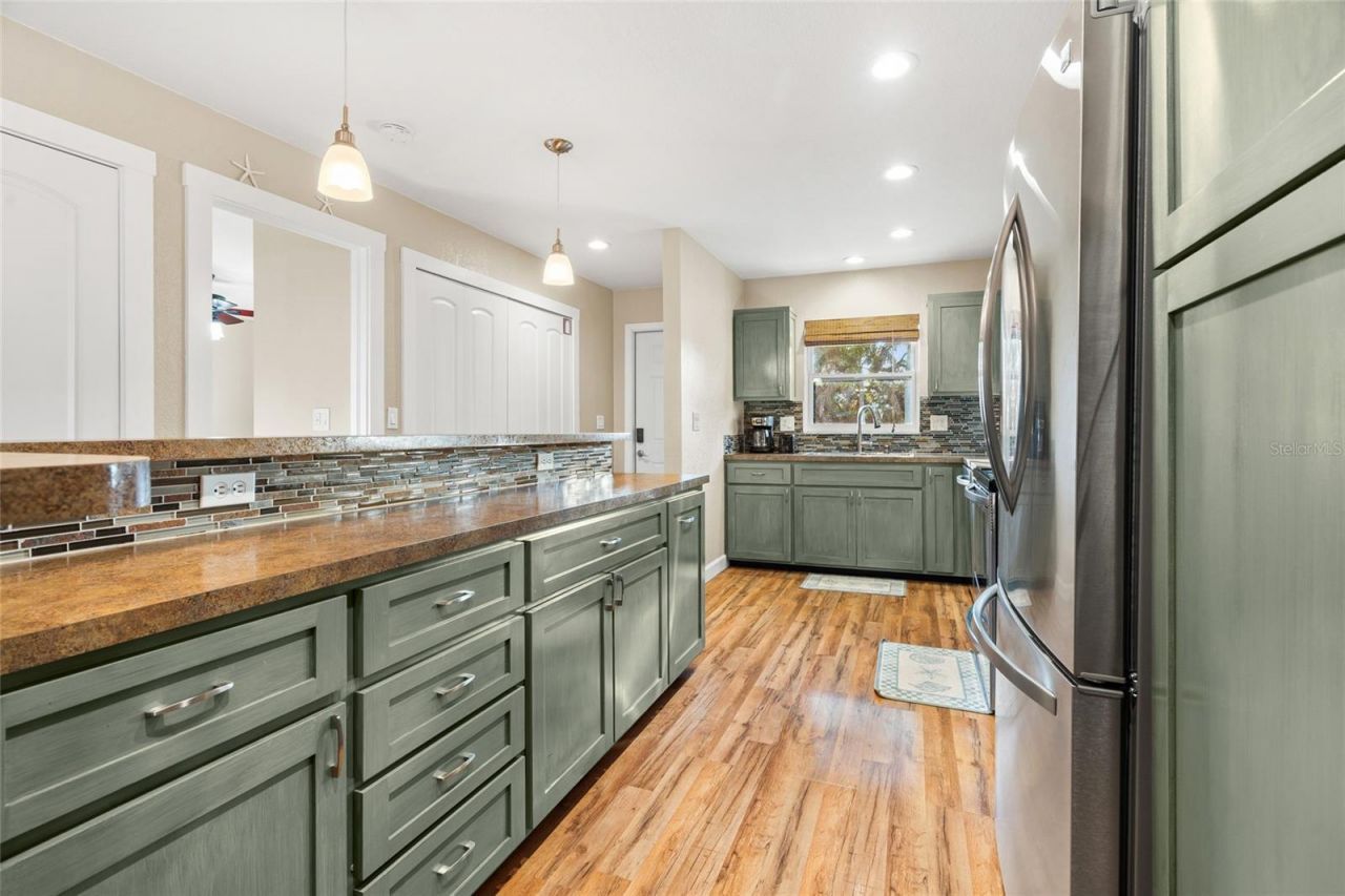 4503-4505 102nd Street W, Bradenton, FL 34210 Photo